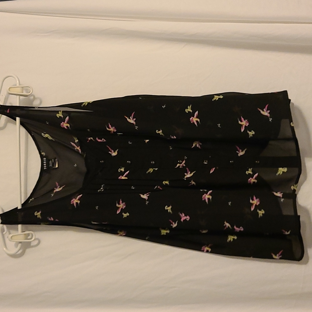Torrid black hummingbird tunic w tulip back (0)